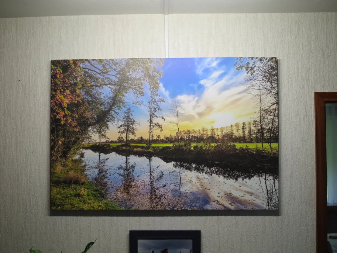 Leinwandbild mit Fotomotiv in einem Wohnzimmer